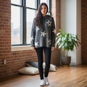 Hem & Thread Charcoal Fuzzy Hooded Sweater with White Stars  Size M